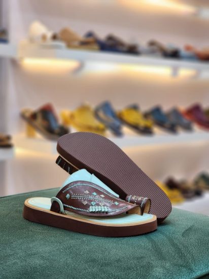 صورة زبيري وطني مطرز دبل مديل م52